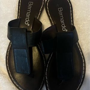 Bernardo leather sandal